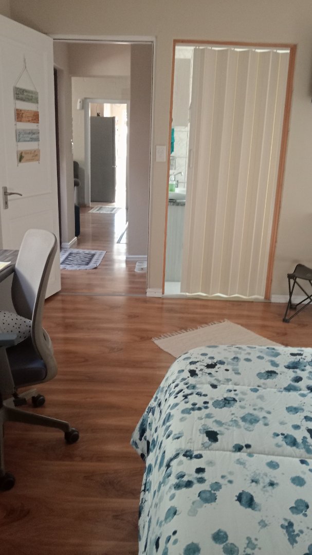 2 Bedroom Property for Sale in Lavender Hill Western Cape
